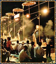 Una fiesta en los Montanas de los Ghats
