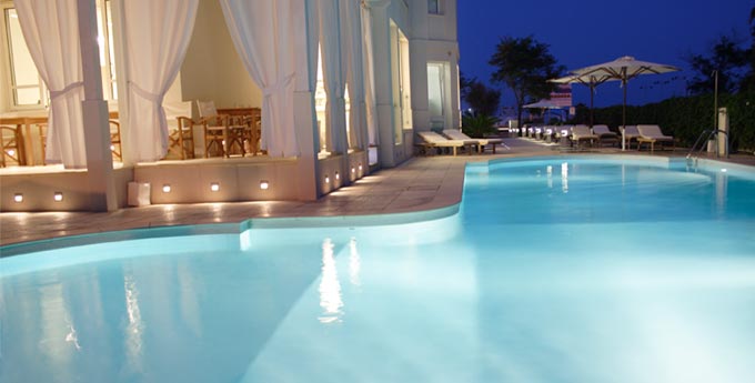 Piscina de Noche