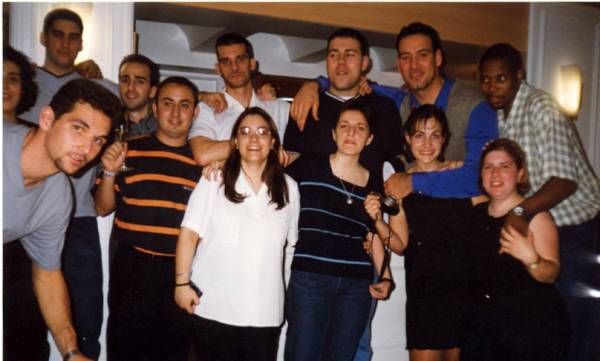 cena con 
jugadores, V�ctor pasaba por all�