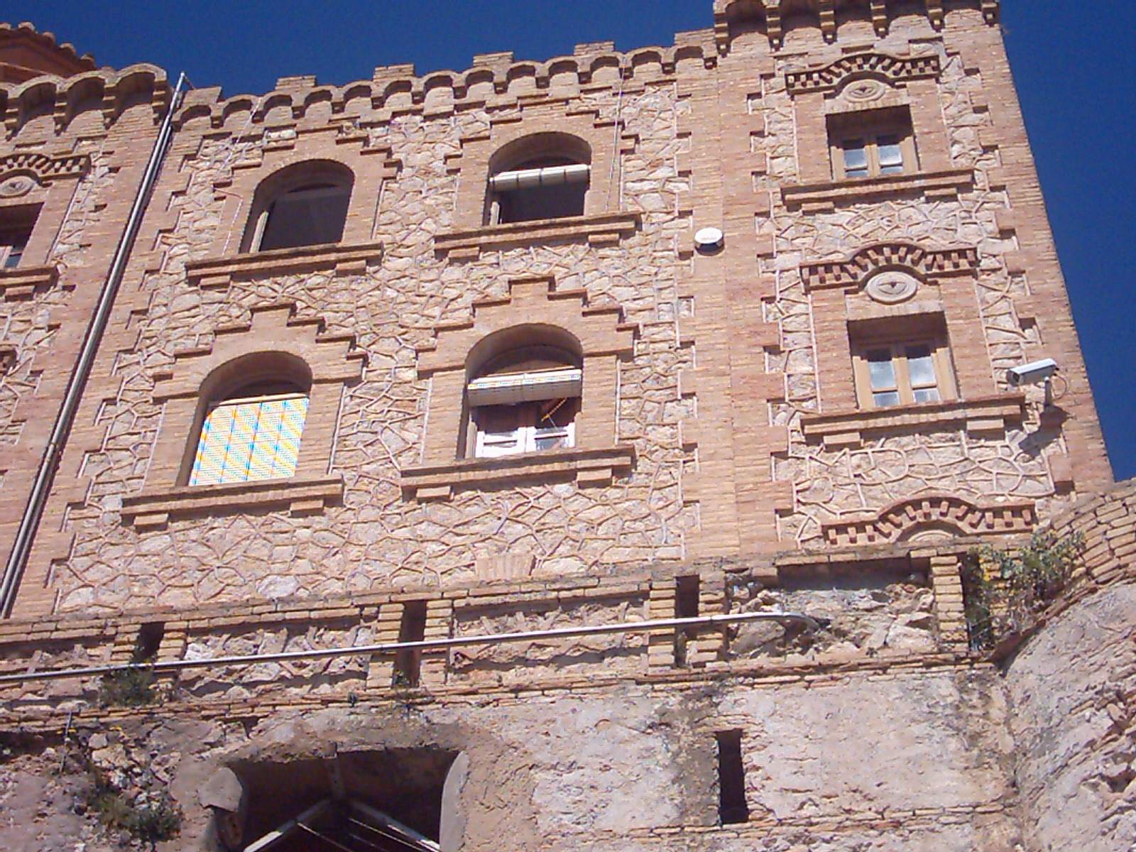 CASTILLO