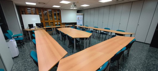La Sala I (quart pis de la Facultat), espai principal de les classes del Màster