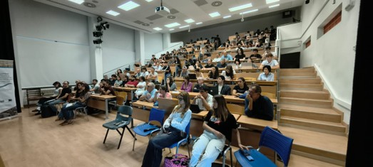 La Sala Palmireno durant la conferència inaugural del curs 2026-2027